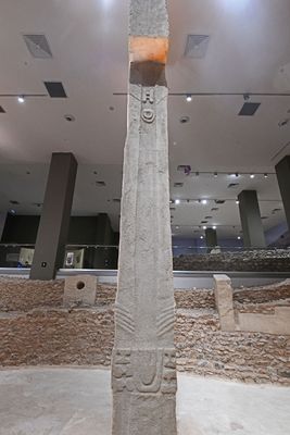 Urfa museum Gbeklitepe Temple D replica in 2025 1220.jpg