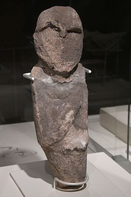 Urfa museum Gbeklitepe Human statue Neolithic Age in 2025 9256.jpg