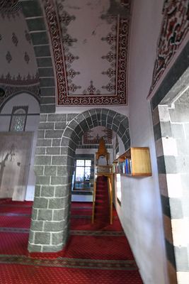 Diyarbakır Nebi Mosque Interior in 2025 0673.jpg