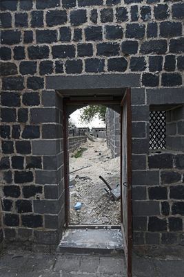 Diyarbakır Ruined building areas in Sur in 2025 1129.jpg