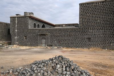 Diyarbakır Ruined building areas in Sur in 2025 9171.jpg