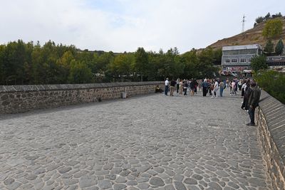 Diyarbakır Ten-Arched Bridge View on bridge in 2025 1111.jpg