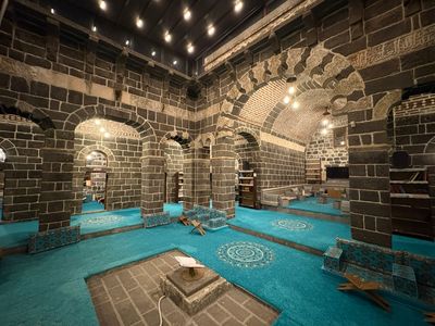 Diyarbakır Zinciriye Medresesi in 2025 1516.jpg