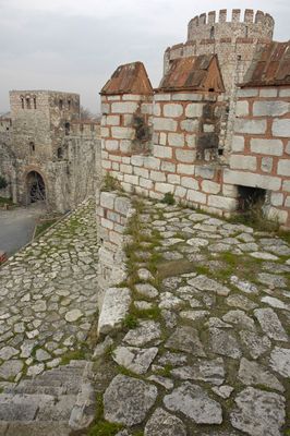 Yedikule Entrance gate from positions (south)east in 2006 3358