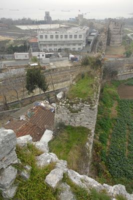 Yedikule Last stretch south of Theodosian Walls in 2006 3369