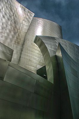                                      In Memoriam of Frank Gehry