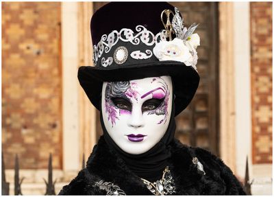 Chapeau noir.