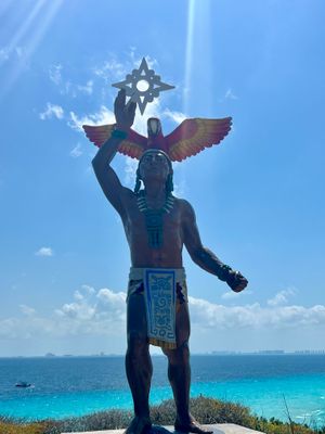 statue at Punta Sur