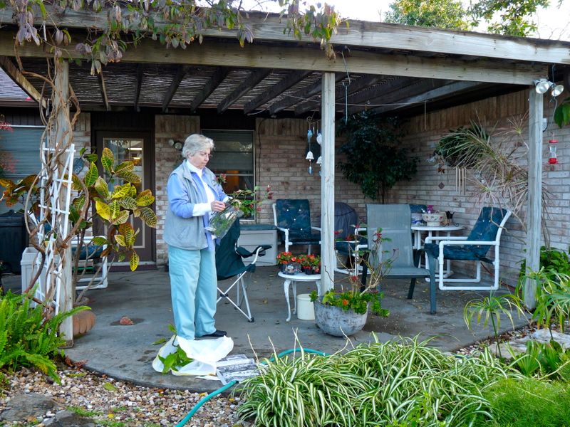 Elaine admiring Linda's oasis