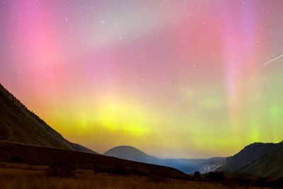 Aurora at LaDuke Pullout.jpg