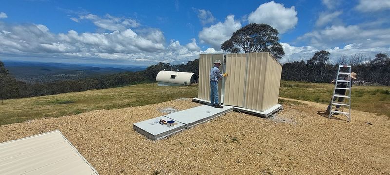 Assembling the shed for the 18 Goto Dobsonian