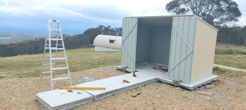 Assembling the shed for the 18 Goto Dobsonian