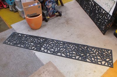 THESE PANELS WERE MADE UP FROM PLASTIC GARDEN EDGING AND CUT AND SCREWED TOGETHER, VERY EFFECTIVE AND ACT AS A WIND BREAK