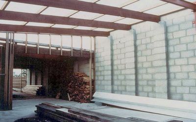 mlh-garage build in '85.jpg