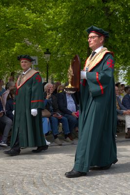 h_bl-243.jpg