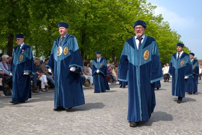 h_bl-248.jpg