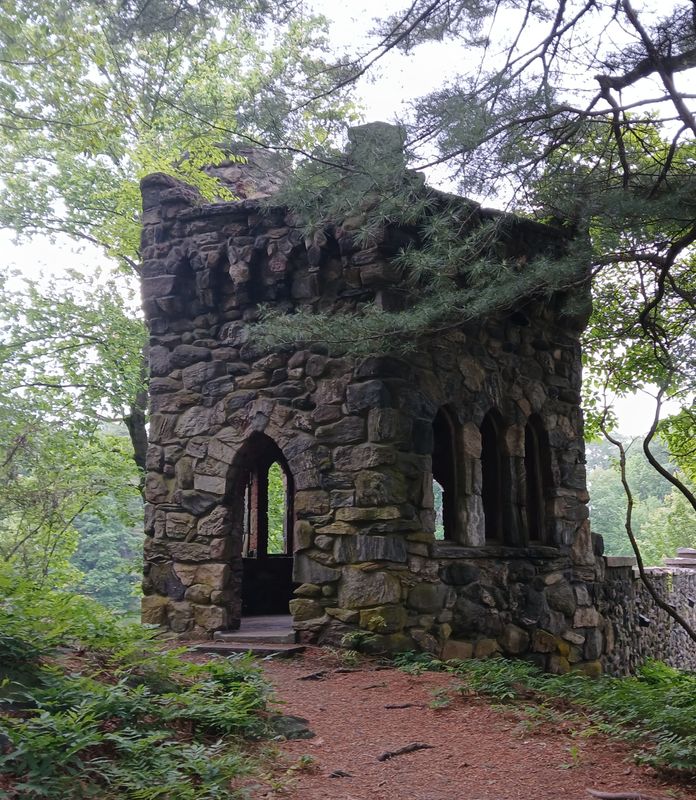 beltzhoover_teahouse_and_halsey_pond