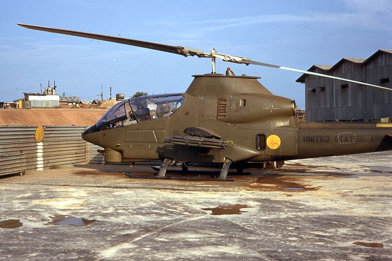 VN_AH1Cobra_01 - Copy.jpg