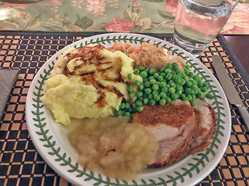 01-06 Delayed New Year's Day dinner i9335