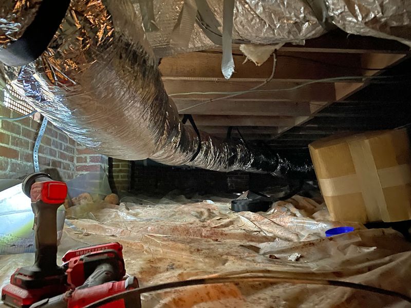 02-02 Crawling under my daughter's house after duct replacement i5414