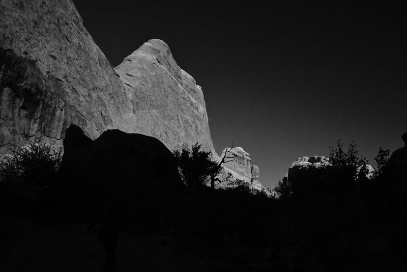 Monochromatic heavy shadows Utah-19-2-0761crbw