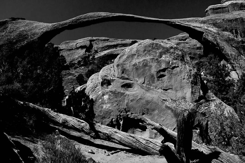Landscape Arch Utah19-2-0801bw
