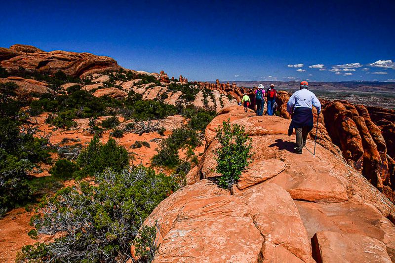 Rock walk - Utah19-2-0881