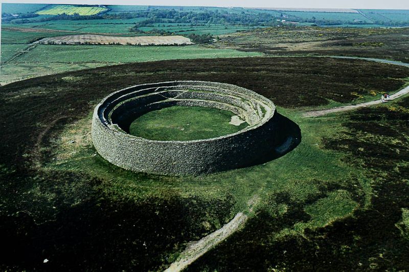 06 12 At the ring fort Grianan of Aileach 4985