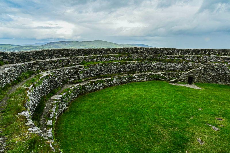 06 12 In the ring fort Grianan of Aileach 5015