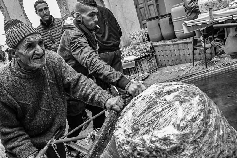 Heavy load of sweets Moroc-3547bw