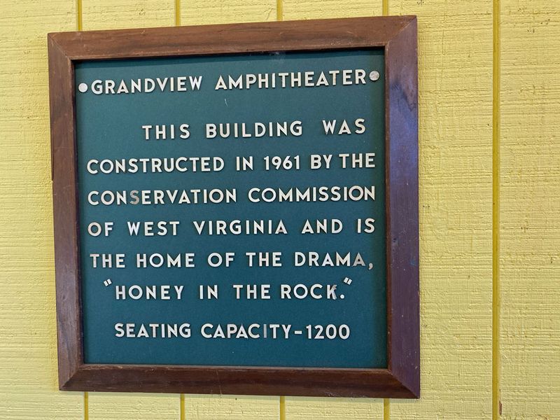 07-01 Grandview Ampitheater i8508