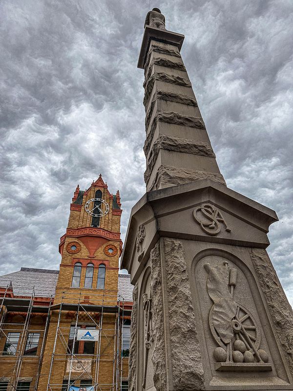 2024 04 27 Old city hall, Confedrate war dead memorial i5227