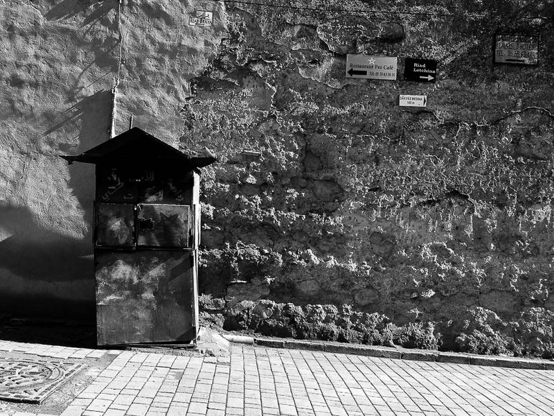 i0321-2bw