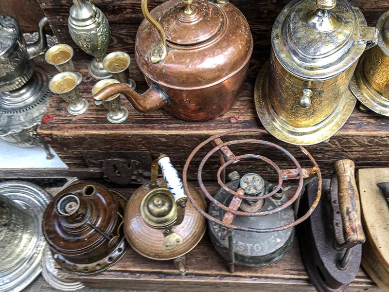 Somewhat used metalware - Moroc-i0567