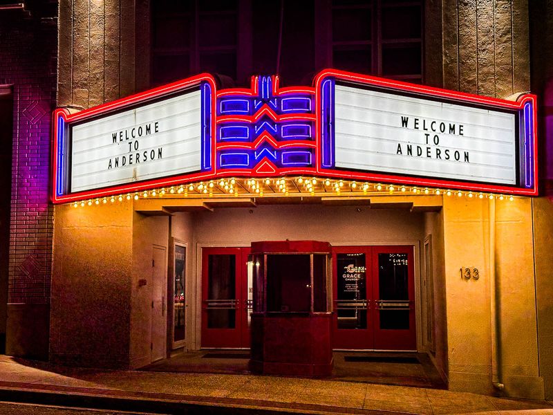 2024 04 27 Local movie theatre now a church i5250