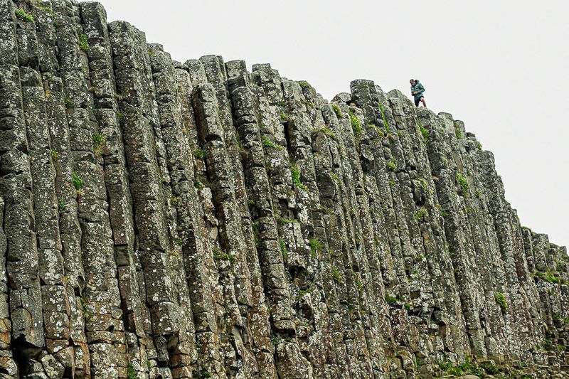 06 13 Fractured basalt columns at Giant's Causeway 5107