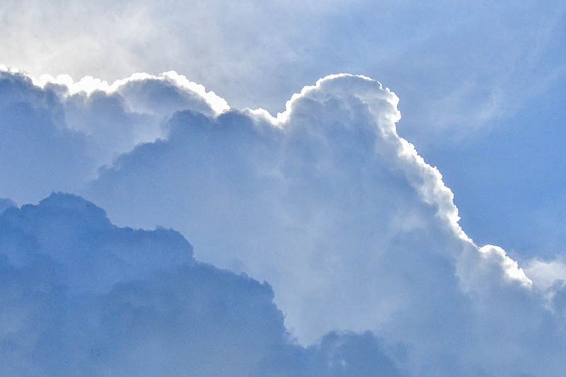 08 25 Tropical clouds over Sabah 4110