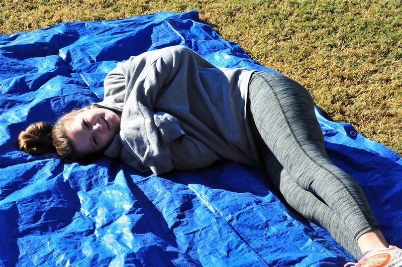 Student volunteer on break HH16 7212