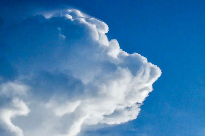 08 25 Tropical clouds 4172