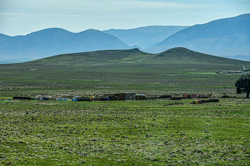04 02 Herders' encampment on the High plains of the Atlas Mountains Moroc-3787