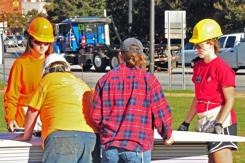 Volunteers HH16 7344