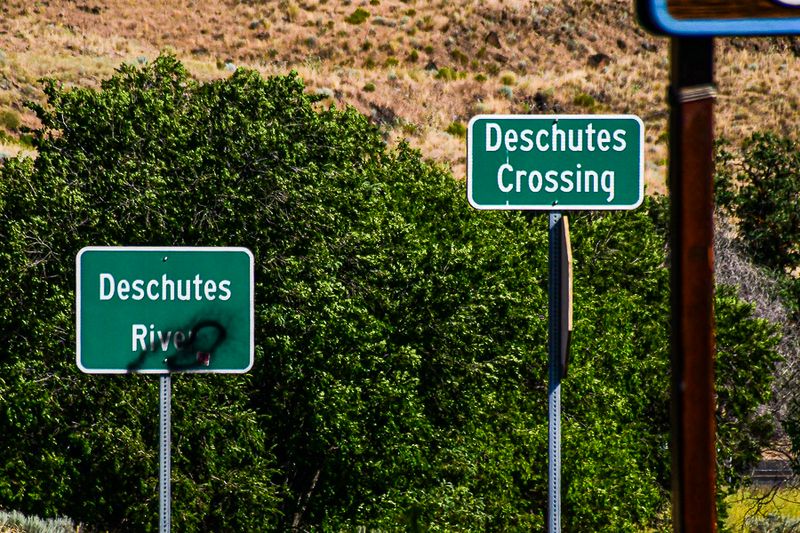 07 18 Crossing the Deschutes River DSC_7719