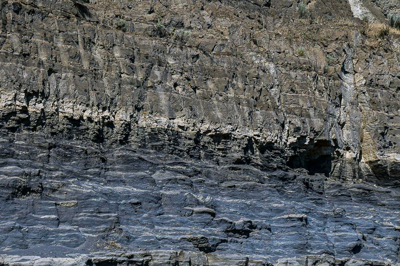 07 18 Overlaying formations 7725