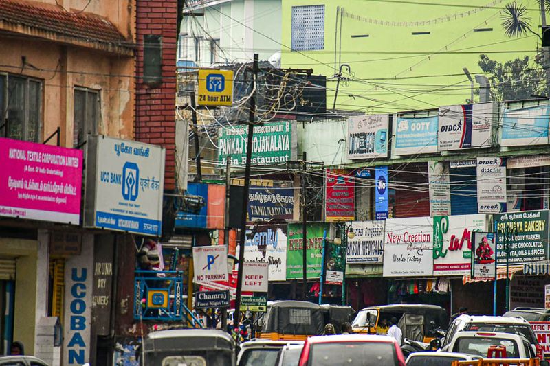 09 04 Unrestrained signage India-2-2398