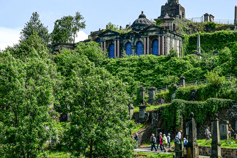 06 15 Glasgow Necropolis 5209