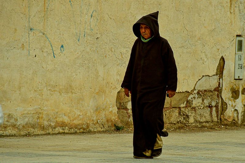 04 02 Traditonal cloak Moroc-4103