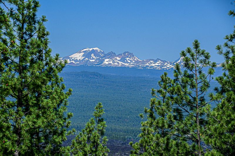 07 19 Part of The Three Sisters and Broken Top from Lava Butte 7863