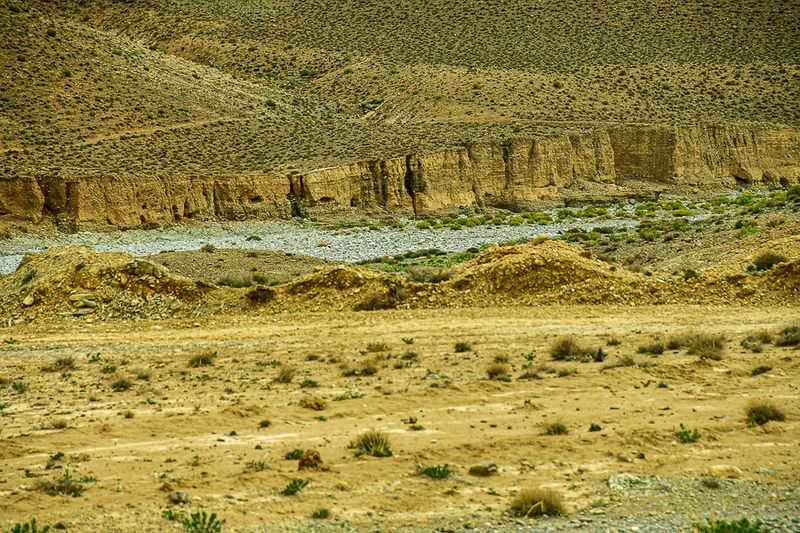04 02 Dry riverbed Moroc-4159