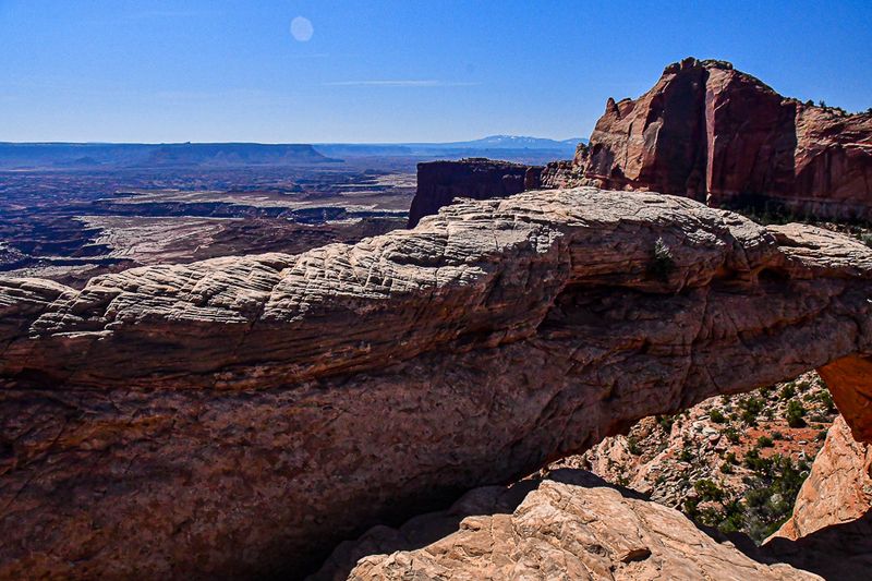05 03 Mesa Arch Utah19-2-1391