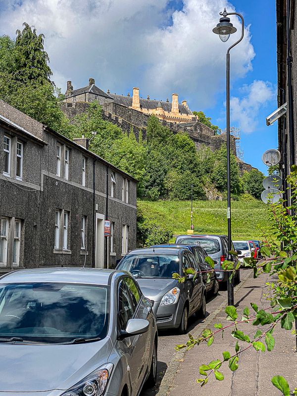 06 15 Stirling Castle from below i1014